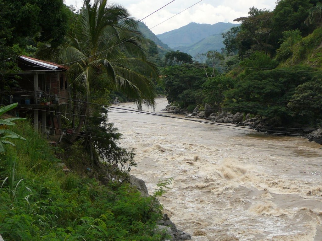 Along the Río Cauca
